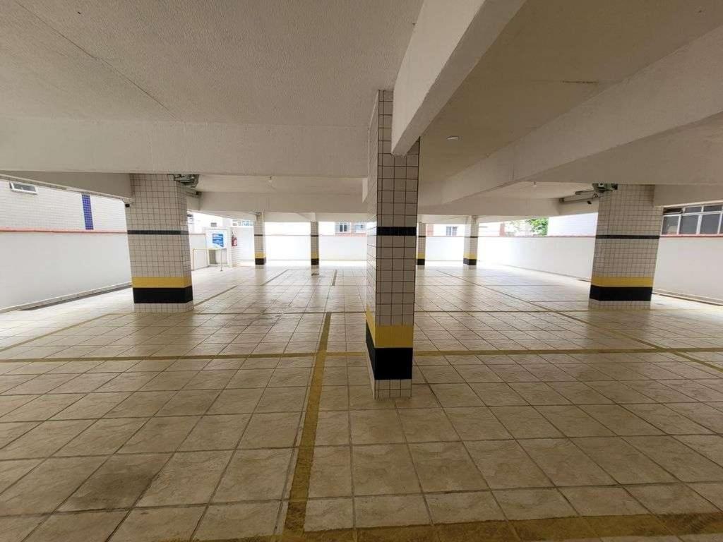 Grande 30 Metros Da Estacionamento Gratuito E Wi-fi Apartamento *